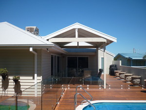 Coastal Decks & Carpentry Pic 3