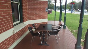 Gosnells Hotel Pic 2 - Verandah