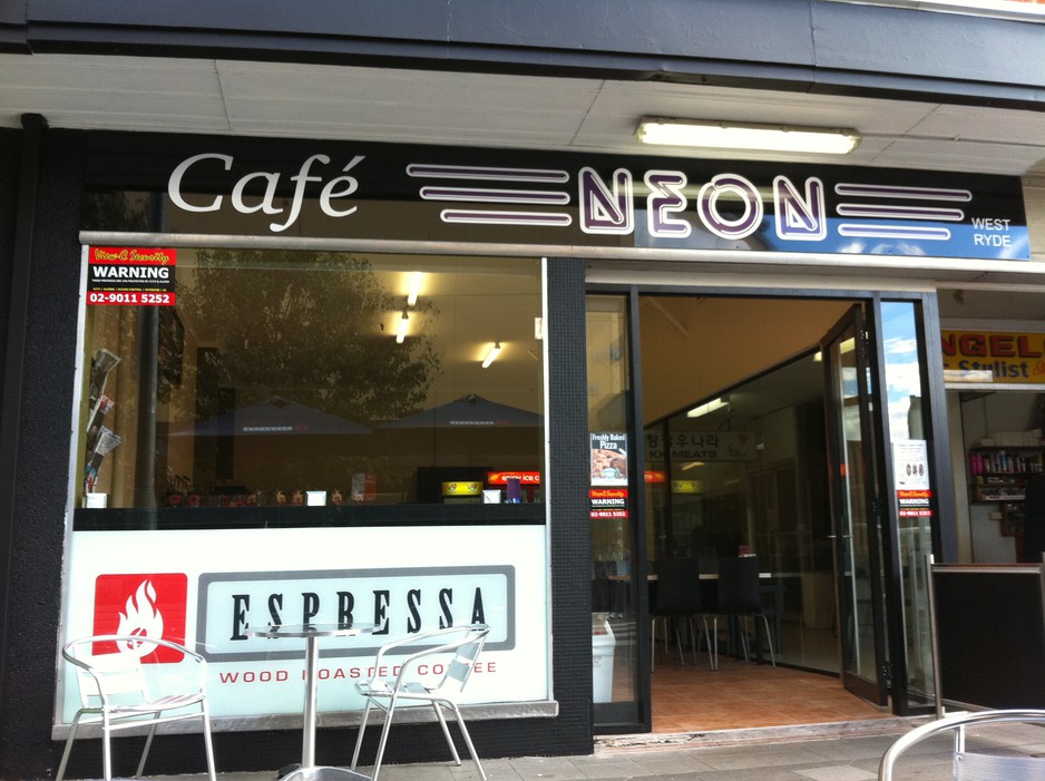 Cafe Neon Pic 1