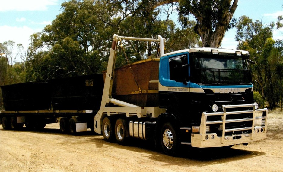 Serpentine Transport Pic 1 - 12 cubic metre capacity skip bins