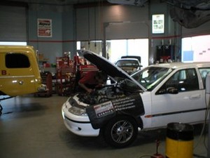 Athena Automatics & Mechanical Repairs Pic 4 - the workshop