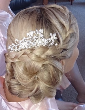 Gecko Trendz Hairdressing Pic 5 - Beautiful Bridesmaid