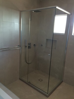 Mirrors Robes & Showerscreens Pty Ltd Pic 5 - Semi 2 Panel Front With Return