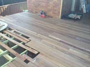 LDC Building Group Pic 5 - DECK AT 27 TALLOWOOD AVE EASTWOOD