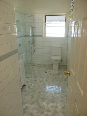 Aqua7 Bathrooms Pic 4 - Walk In Shower