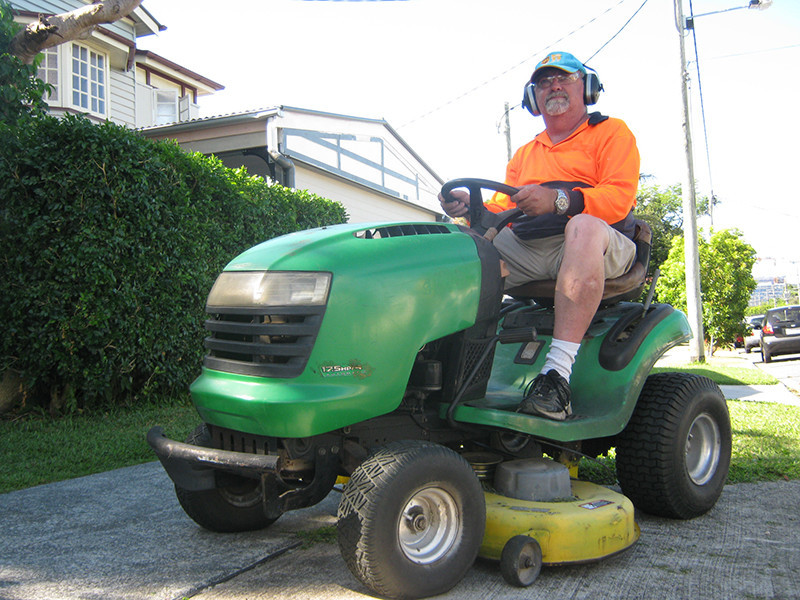 Murray's Ride-On Mowing Pic 1