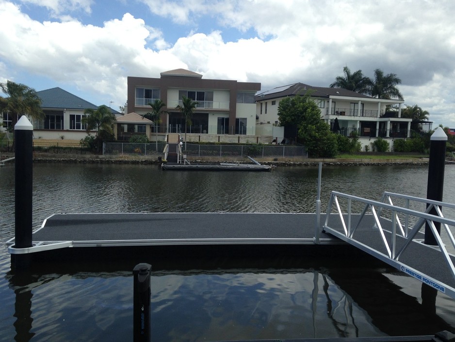 Clearwater Pontoon Repair and Maintenance Pic 1