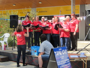 TWILIGHT STREET MARKET, WERRIBEE Pic 5 - choir at christmas