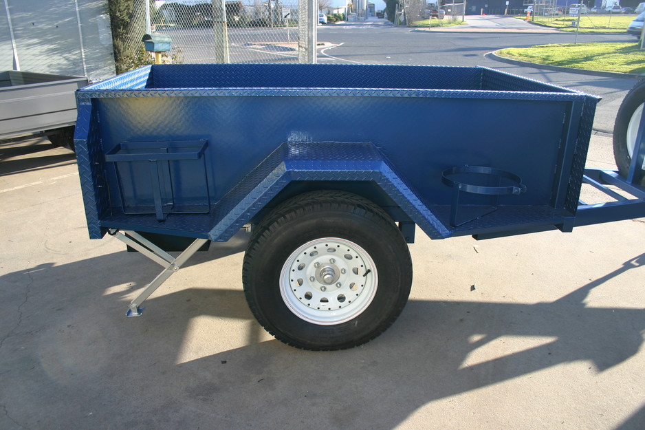 Super Tuff Trailers Pic 1 - 7x4 full checkerplate camper 20 high sides