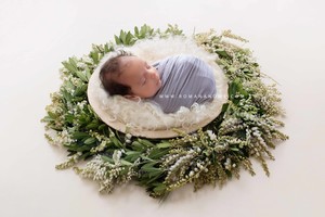 Roman and Me Newborn Photography Pic 3