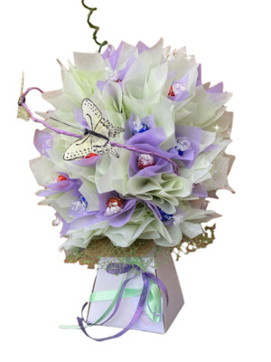 Sugar Surprise Pic 4 - Luxury Chocolate Bouquets Can be made with Ferrero Rocher Lindt or a mixture of both a typical bouquet is made with 45 chocolates but can add more or less to suite the customer