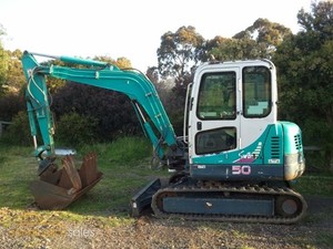 Crackerjack Contractors Pty Ltd Pic 3 - 4 ton Excavator Zero turn for tight spaces Auger available to drill holes stumps footings etc