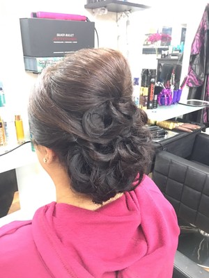 Girly Hair & Beauty Salon Pic 4