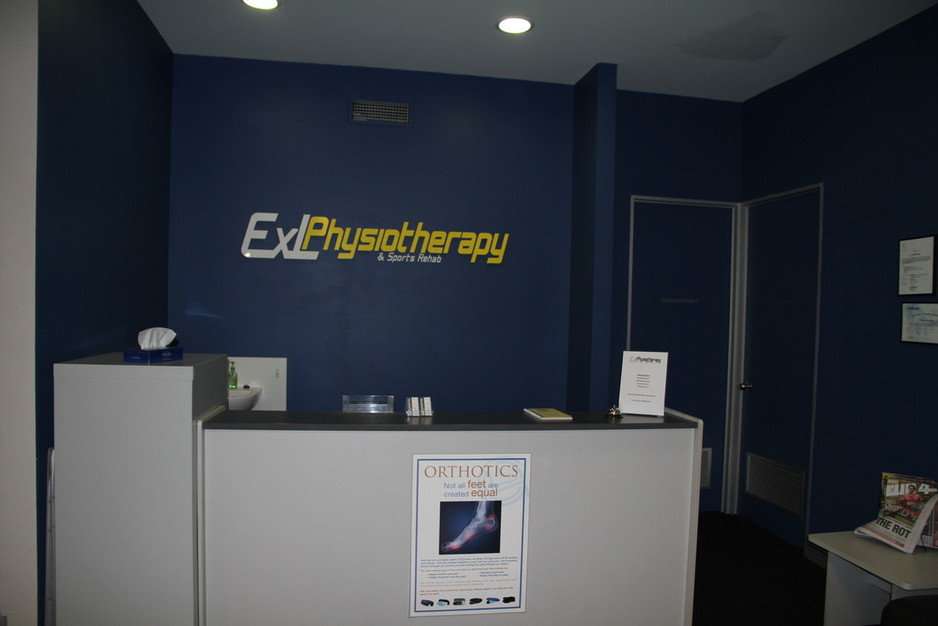 ExL Physiotherapy & Sports Rehab Pic 1 - Reception desk