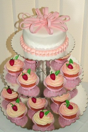 Cakeit4U Pic 5 - Cup Cake Tower