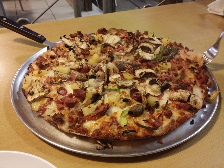 Christina's Pizzeria Pic 2