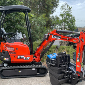 Earth Moving Equipment Direct Pic 4 - Mini Excavator EM18 with swing boom and expandable tracks