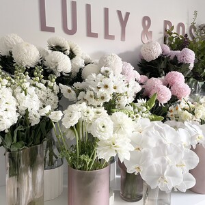 LULLY & ROSE Floral Studio Pic 2