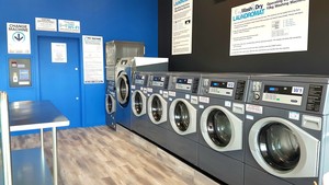 Ezy Wash & Dry Laundromat - Angle Vale Pic 5