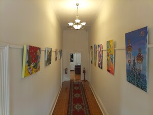 Kruse Legal Pic 2 - Entrance Hallway with local art