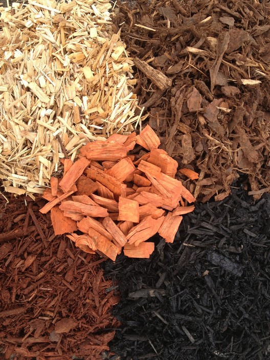 Mordialloc Garden Supplies Pic 1 - Assorted Mulches Bark Chips