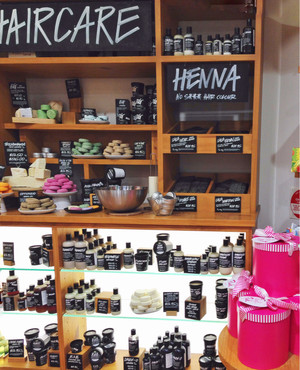 Lush Fresh Handmade Cosmetics Chadstone S/C Pic 5