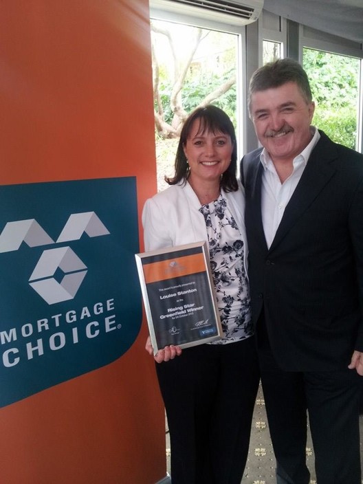 Mortgage Choice Louise Stanton - Mitcham/Happy Valley Pic 1 - Rising Star award