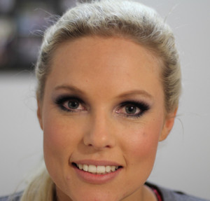 Hayley Maher Makeup Artistry & Spray Tanning Pic 2