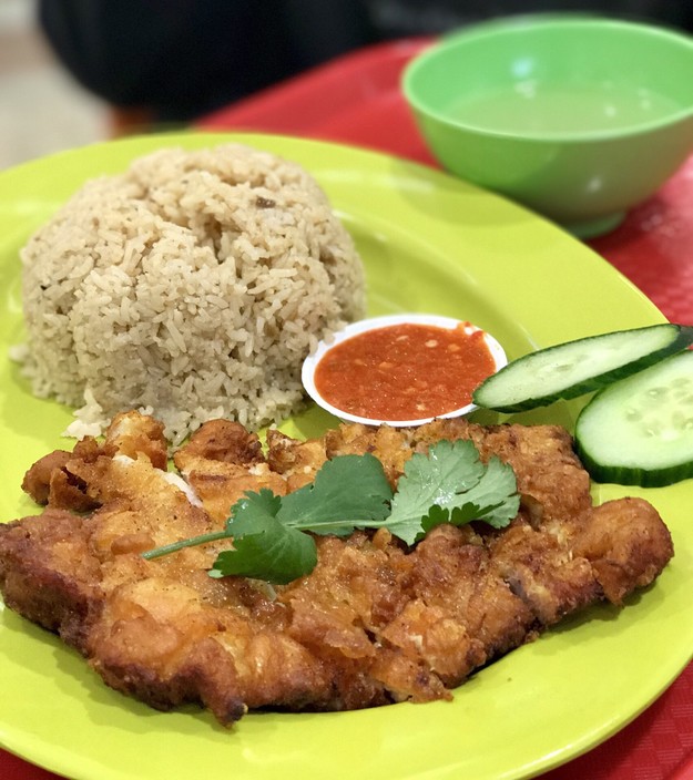 Hawker Street Pic 1 - Hainan chicken rice with crispy chicken