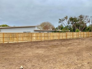 Mornington Timber Fencing Pic 4 - Fencing Contractors Mornington Peninsula