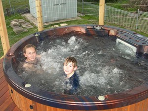 Millers Retreat Talbingo Pic 3 - fun in the spa