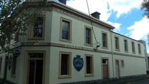 Steam Packet Hotel Pic 4 - Outside