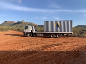 CQ Excavator & Tilt Tray Services Pic 2 - Sea Containers 20FT secure container locks