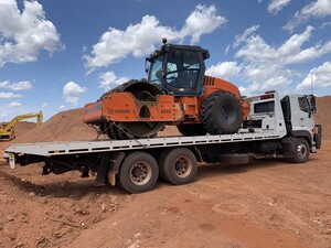 CQ Excavator & Tilt Tray Services Pic 3 - Heavy Machinery Relocation