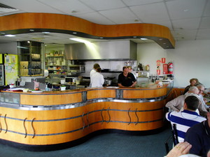 Scott Damien's On The Lake Pic 3 - The open kitchen