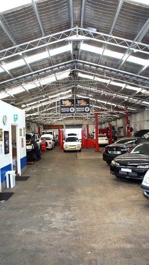 Bridge Auto Repairs Pty Ltd Pic 3 - Modern clean workshop