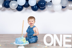 Ferguson-Lynch Photography Pic 3 - Cake Smash Sessions