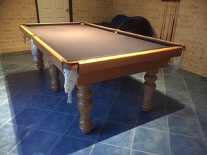 Master Billiards Pic 5 - 8ft x 4ft Duke with a Duke leg Beech finish and Grey cloth