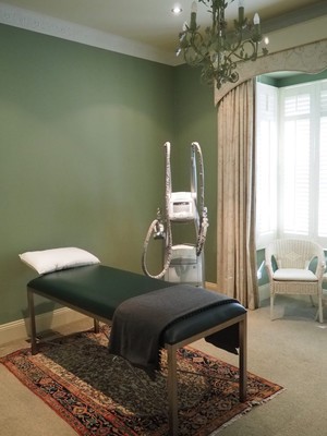 Peninsula Endermologie Pic 4 - Endermologie Treatment Room