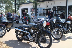 Eddy's Garage Pic 4 - Plenty of parking for car bike clubs