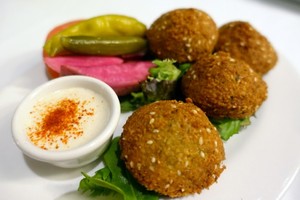 El-Phoenician Restaurant Pic 2 - Felafel 10small