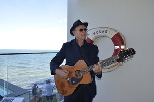 David Zuric MUSIC Pic 4 - Woody Point Open House session