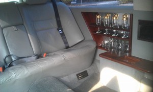 Blue Star Limousines Pic 3