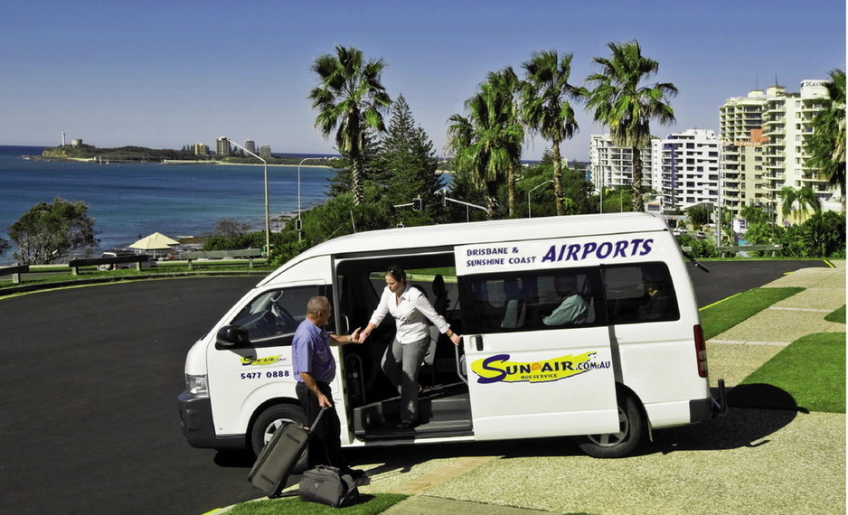 Sun-air bus service Pic 1 - Door to door Airport transfers door to door transit stop locations