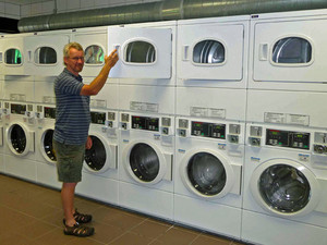 Brisbane Laundry Rentals Pic 2 - Coin operated washers and dryers