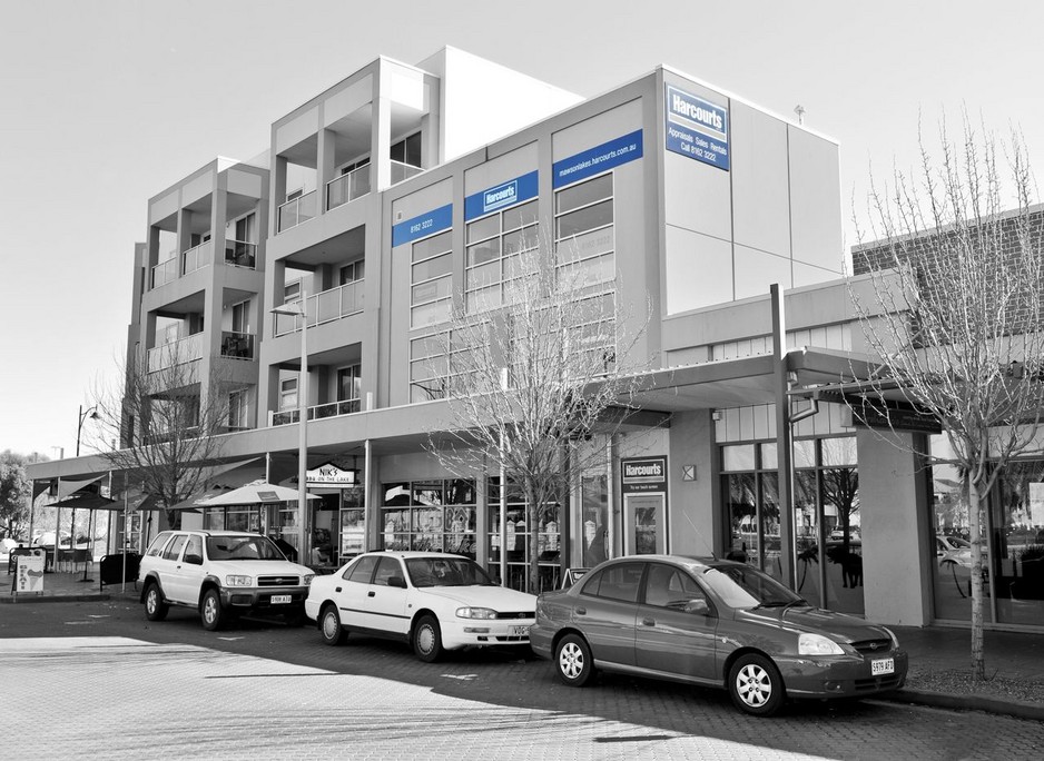 Harcourts Mawson Lakes Pic 1