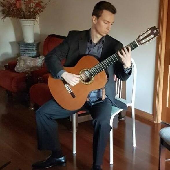 Manuel Diewald Guitar Tuition Pic 1 - Warming up before a performance