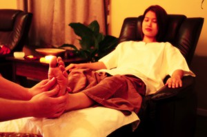 Saradar Traditional Thai Massage and Art Gallery Pic 4 - foot massage