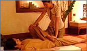 Saradar Traditional Thai Massage and Art Gallery Pic 2 - saradar treatment2