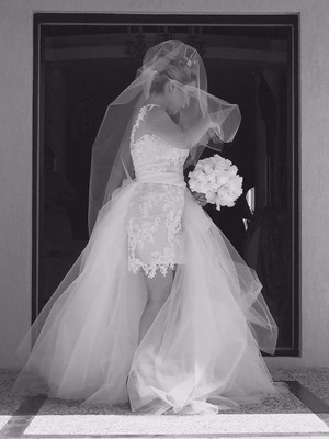 Fara Wedding Dress Pic 4